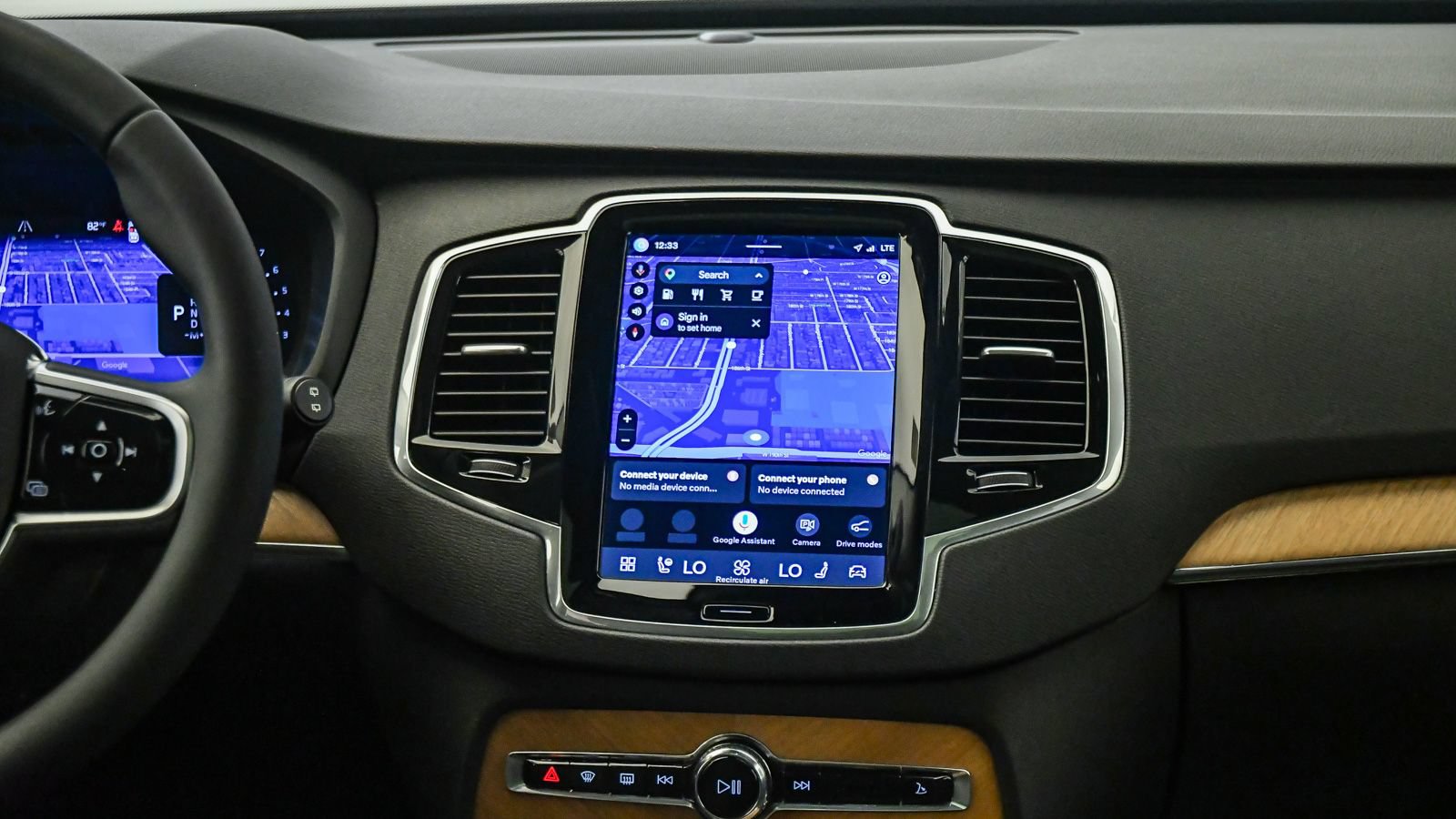 Certified 2024 Volvo XC90 B6 Plus w/ Protection Package Premier AWD/4WD image 14