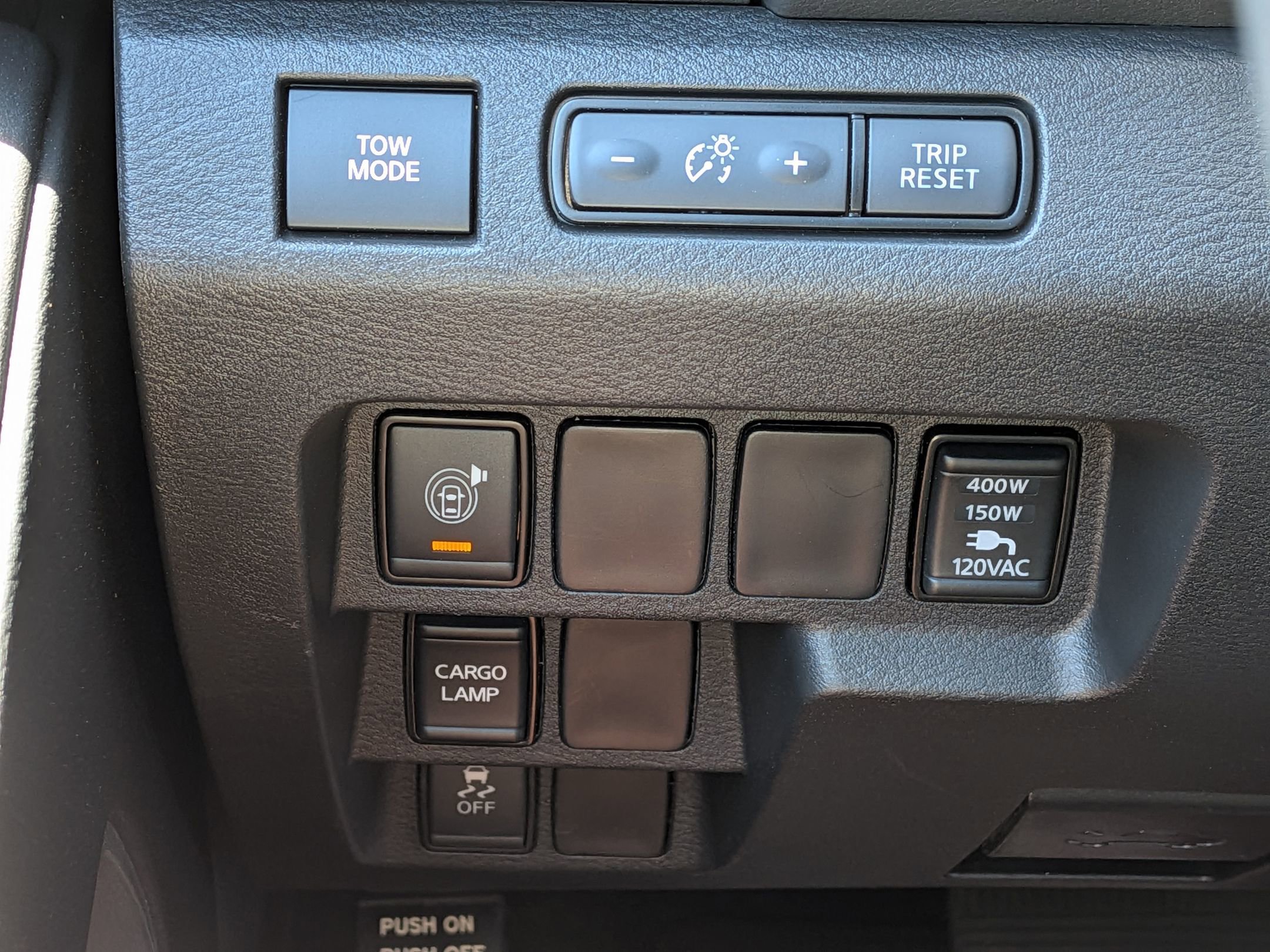 Used 2025 Nissan Frontier SV w/ SV Convenience Package RWD image 17