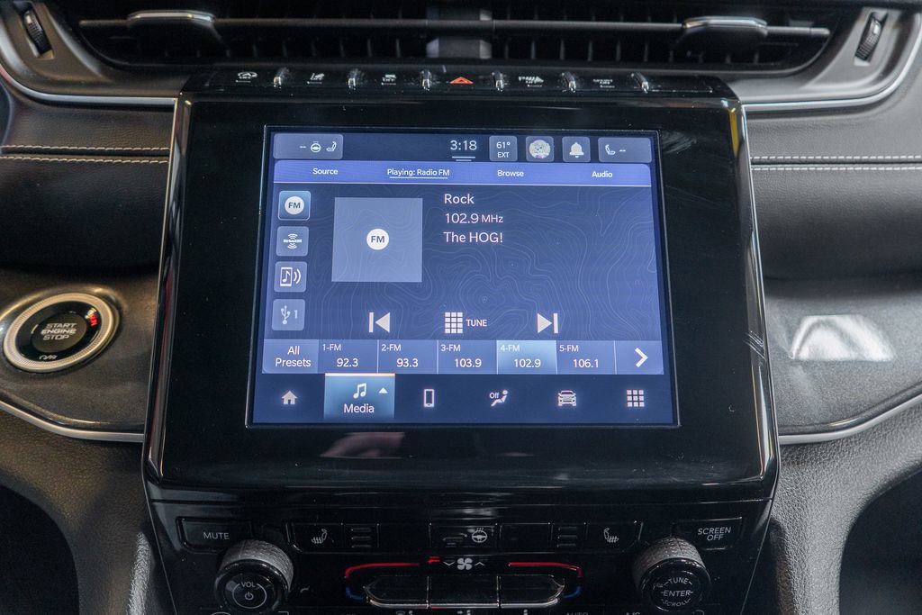 Used 2023 Jeep Grand Cherokee Laredo w/ Luxury Tech Group I image 28