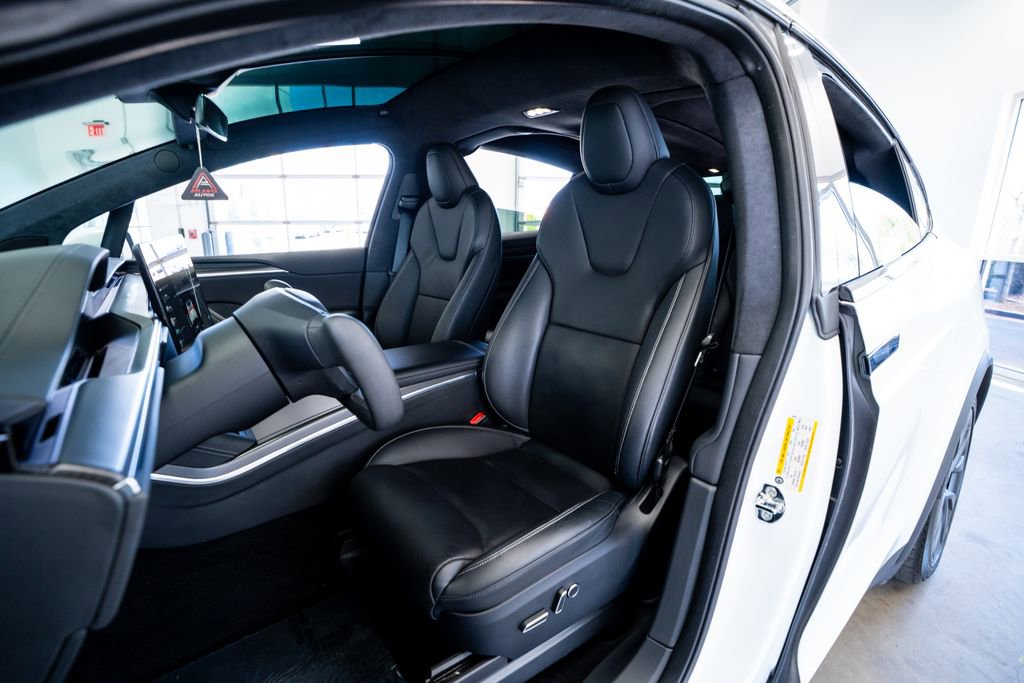 Used 2022 Tesla Model X Plaid image 33