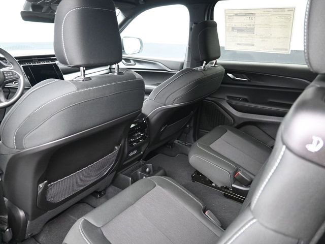 Used 2025 Jeep Grand Cherokee L Laredo w/ MOPAR Finishing Package AWD/4WD image 27