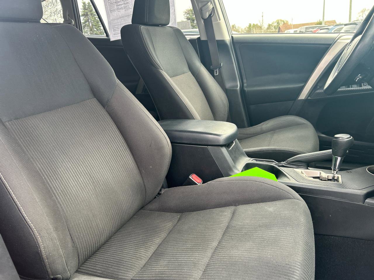 Used 2014 Toyota RAV4 XLE AWD/4WD image 23