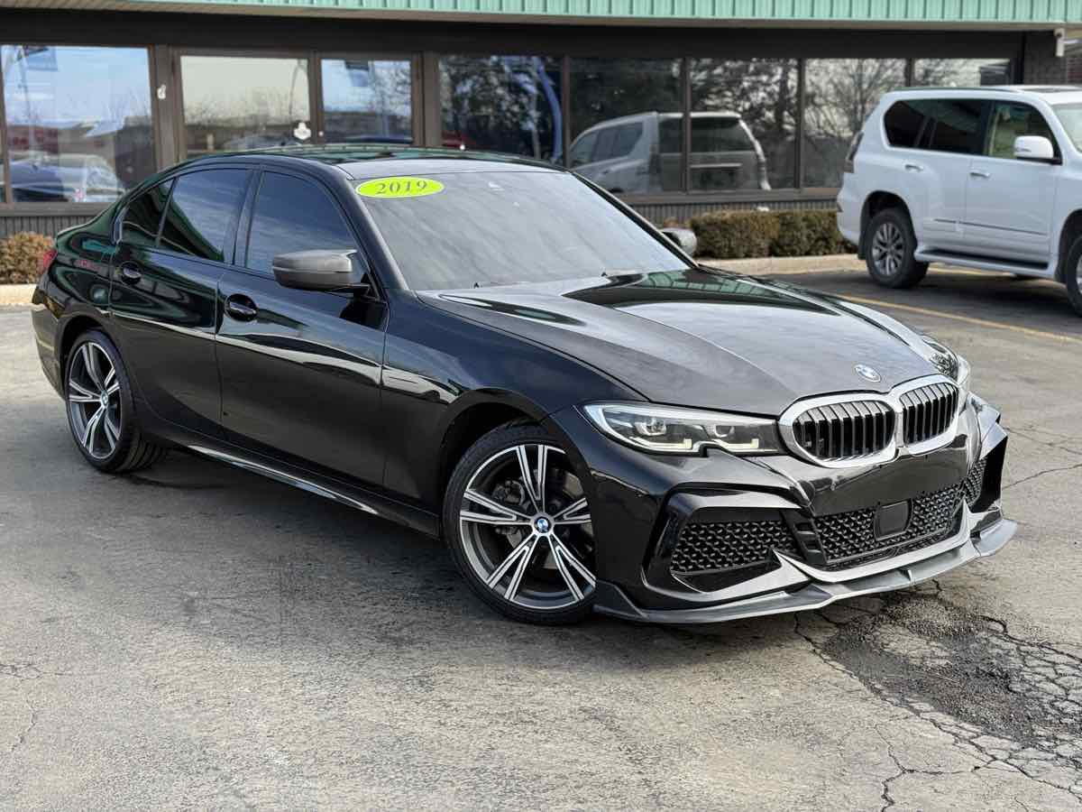 Used 2019 BMW 330i xDrive Sedan AWD/4WD image 3