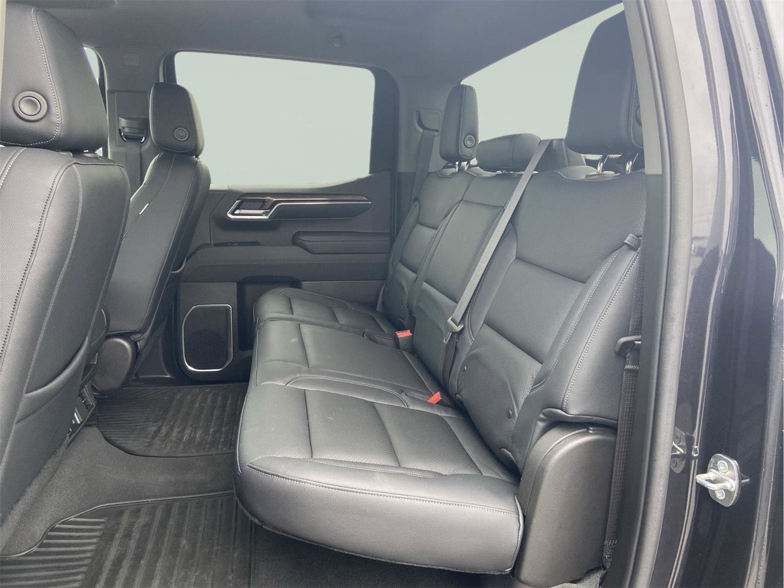 Used 2023 Chevrolet Silverado 1500 RST image 18