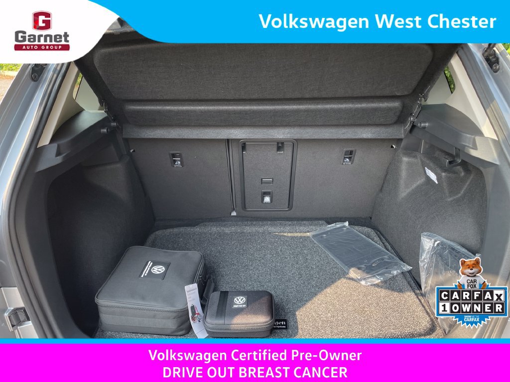Certified 2025 Volkswagen Taos SEL AWD/4WD image 32