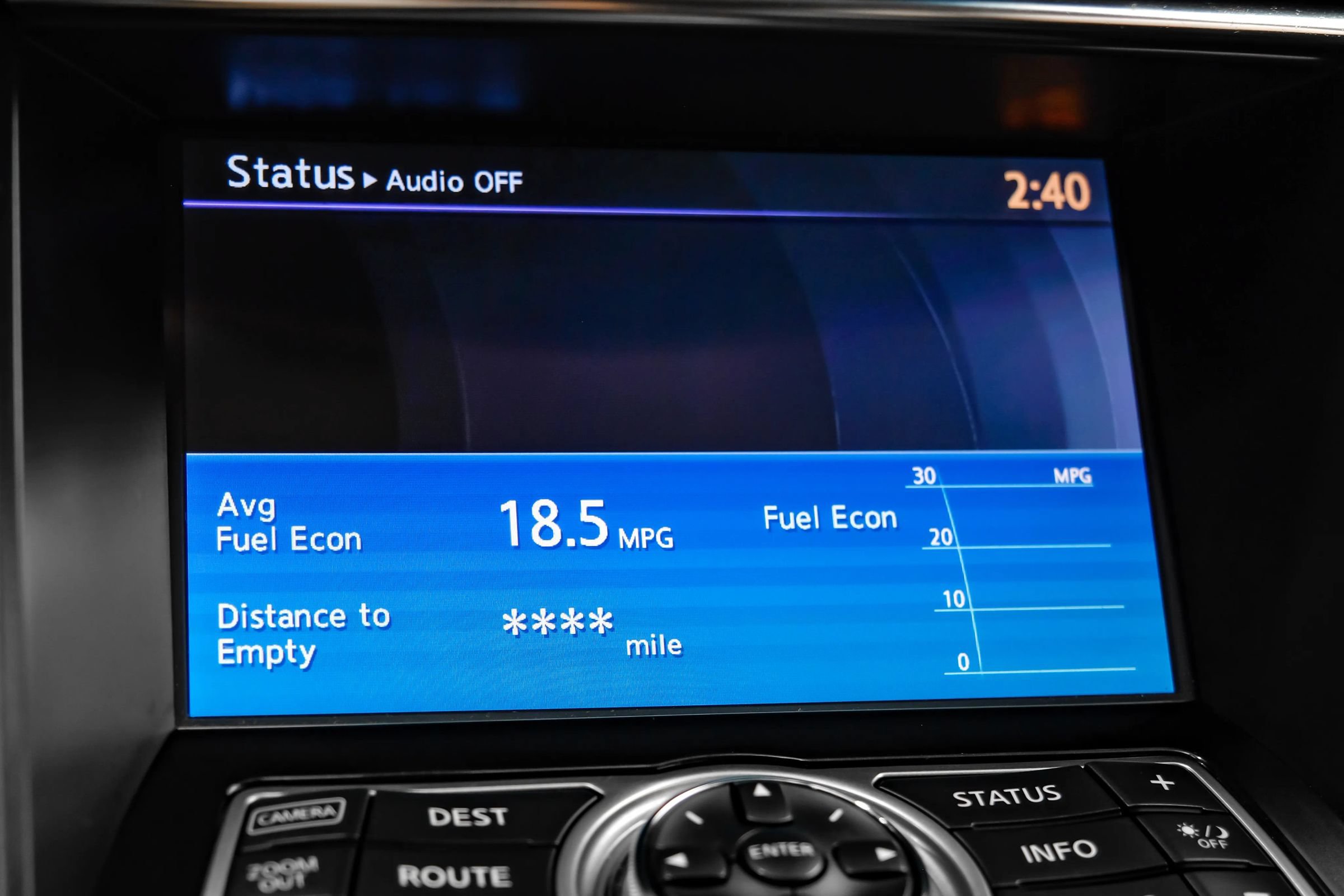 Used 2017 INFINITI QX70 AWD w/ Premium Package image 38