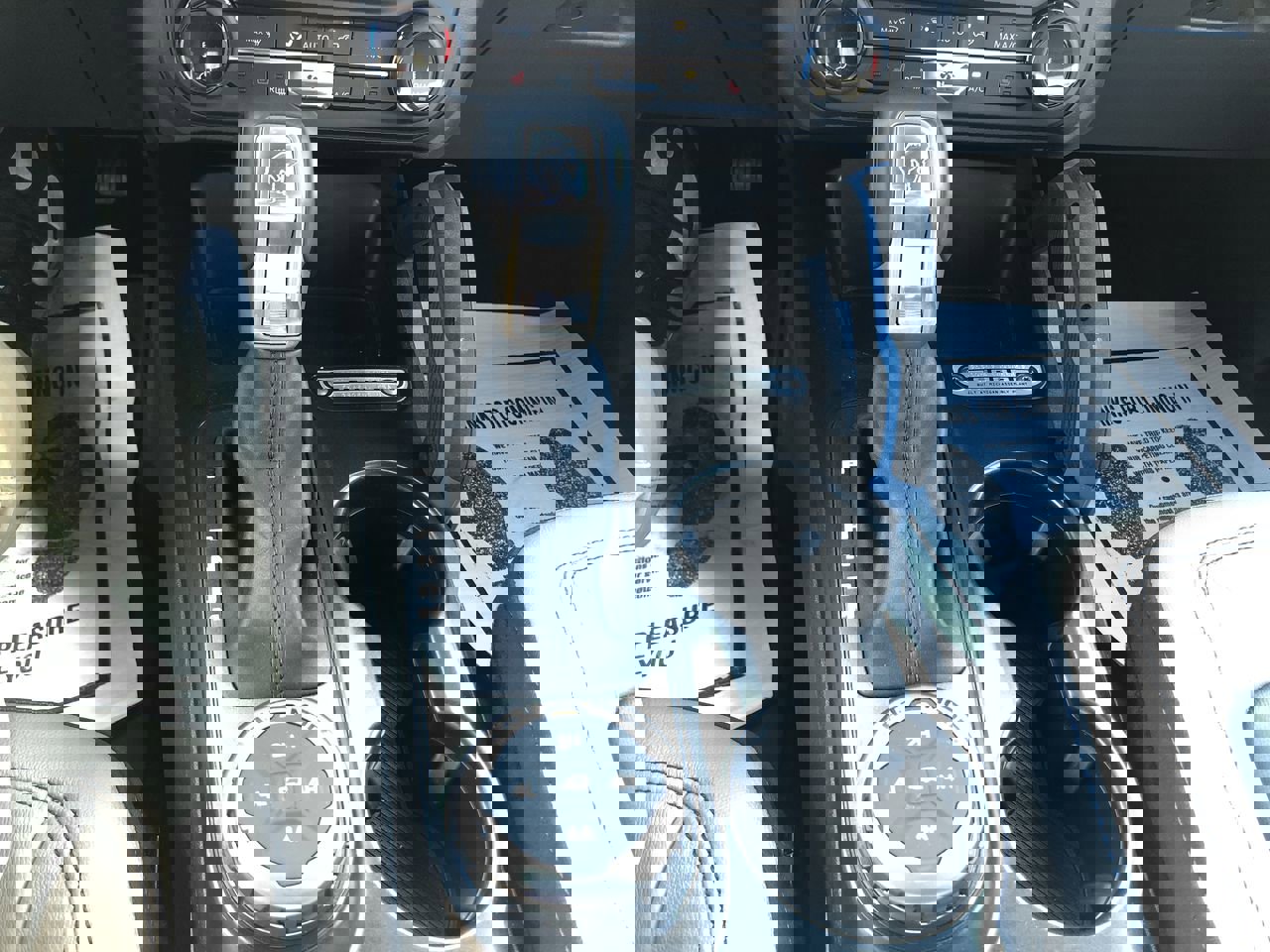 Used 2022 Ford Bronco Wildtrak image 26