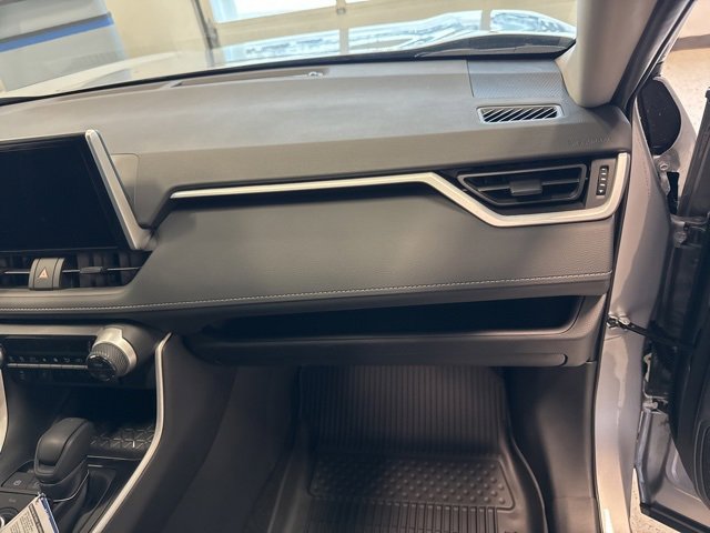New 2025 Toyota RAV4 XLE image 29