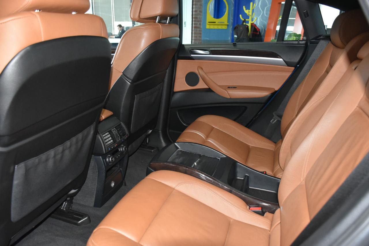 Used 2010 BMW X6 xDrive50i image 40