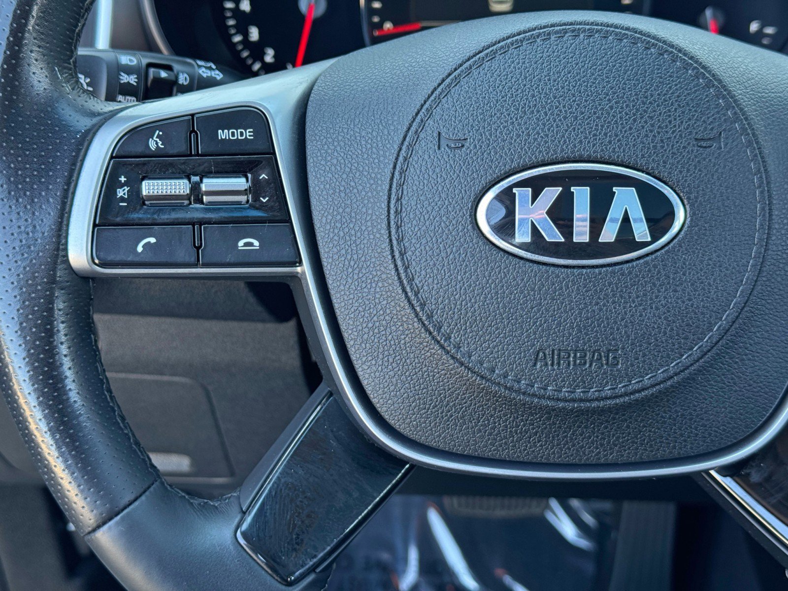 Used 2019 Kia Sorento SX w/ SX Touring Package image 23