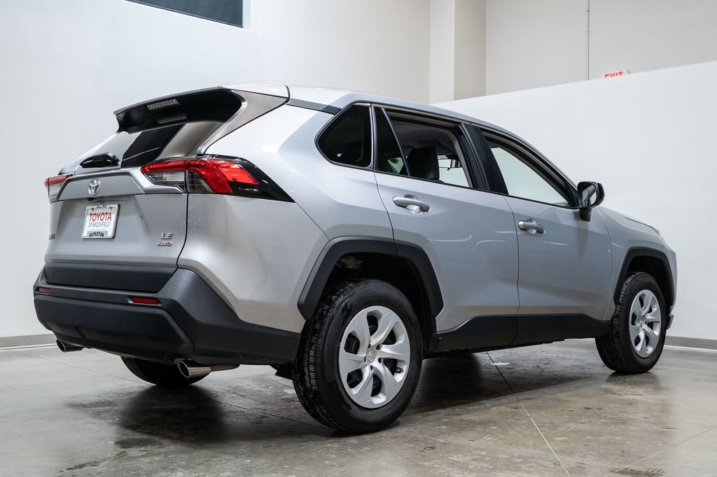 Certified 2024 Toyota RAV4 LE image 7
