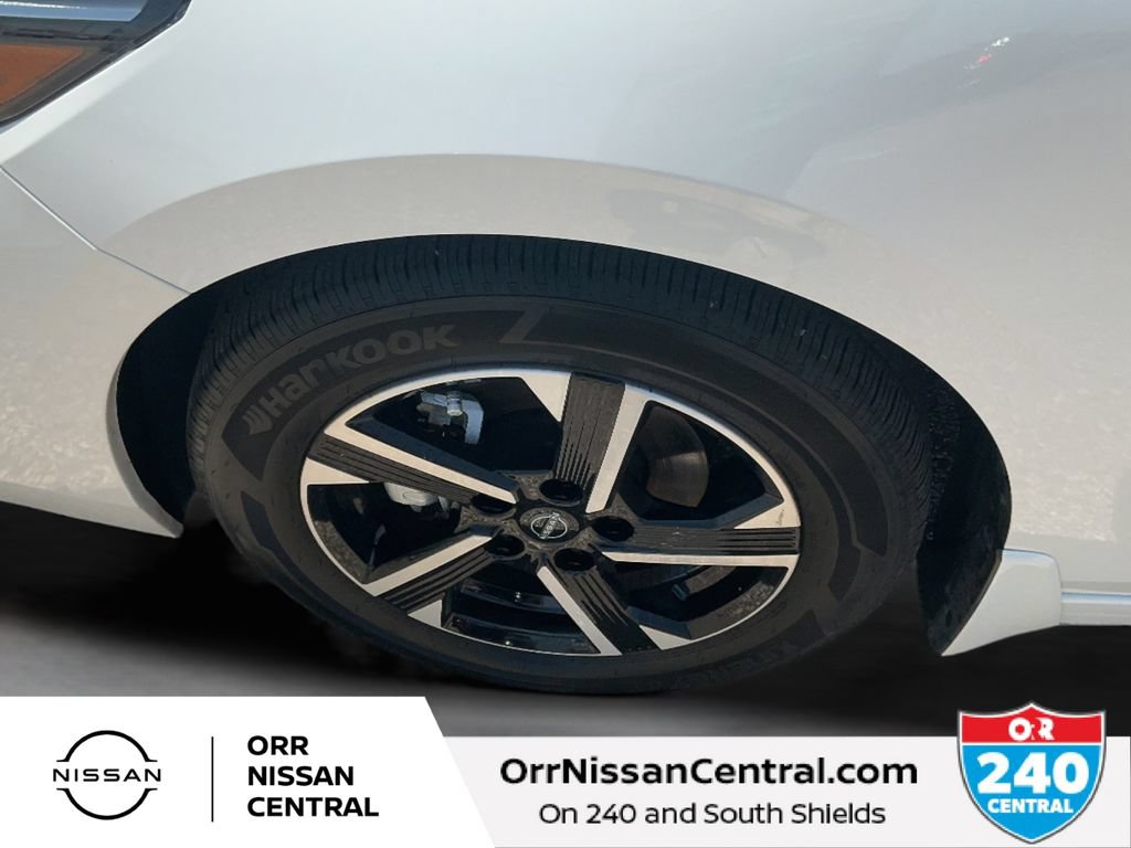 Used 2025 Nissan Sentra SV w/ All-Weather Package FWD image 9