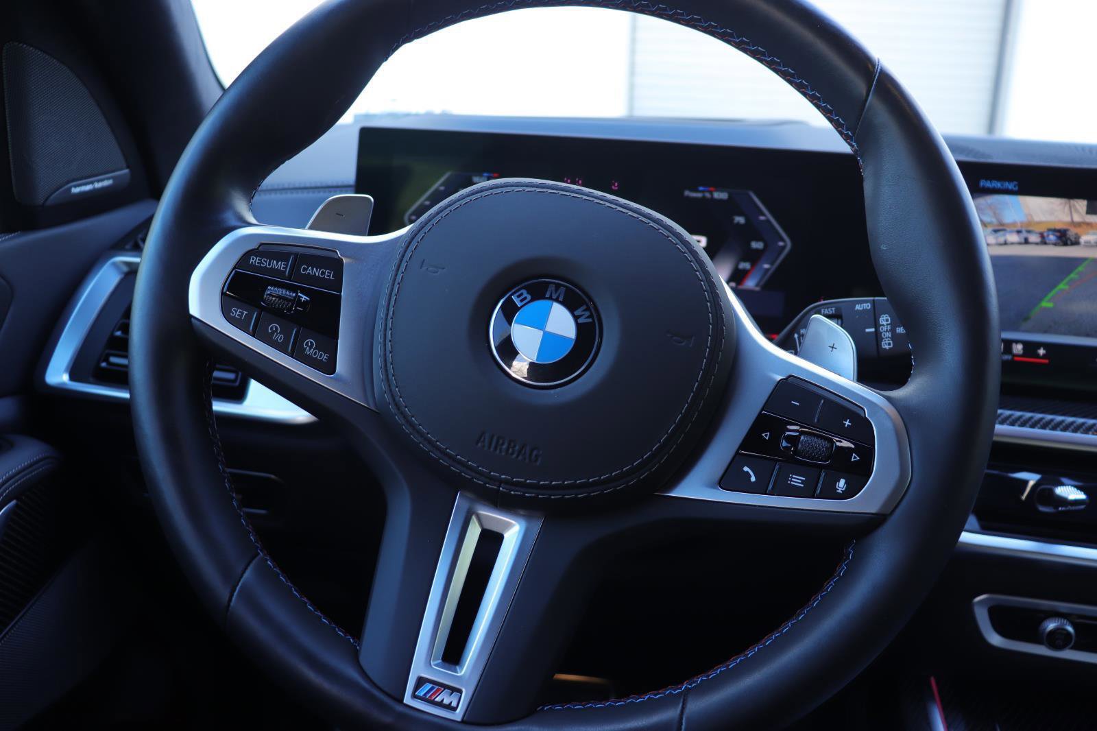 Used 2025 BMW X7 M60i image 33