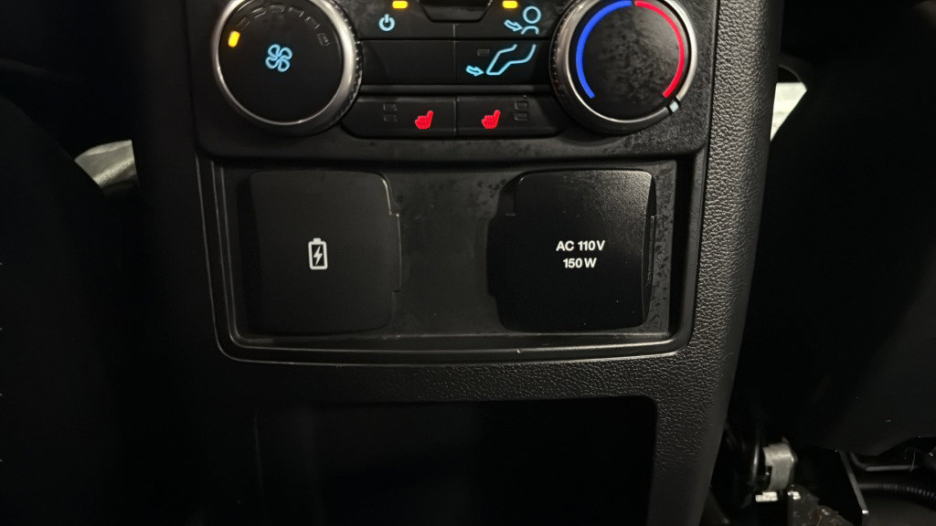 Used 2021 Ford Explorer Limited w/ Equipment Group 301A AWD/4WD image 26