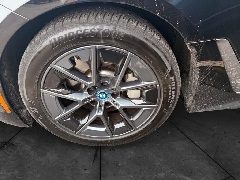 Used 2024 BMW i4 xDrive40i image 14