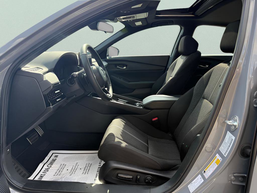 Used 2024 Honda Accord Sport image 9