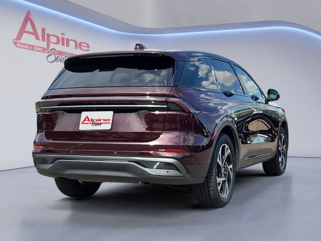 Used 2024 Lincoln Nautilus Premier w/ Equipment Group 102A AWD/4WD image 5