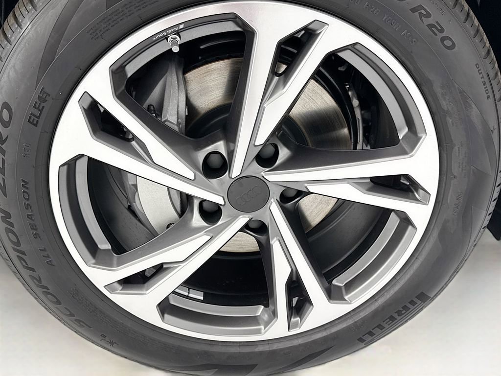 New 2027 Audi Q6 e-tron Premium Plus AWD/4WD image 31