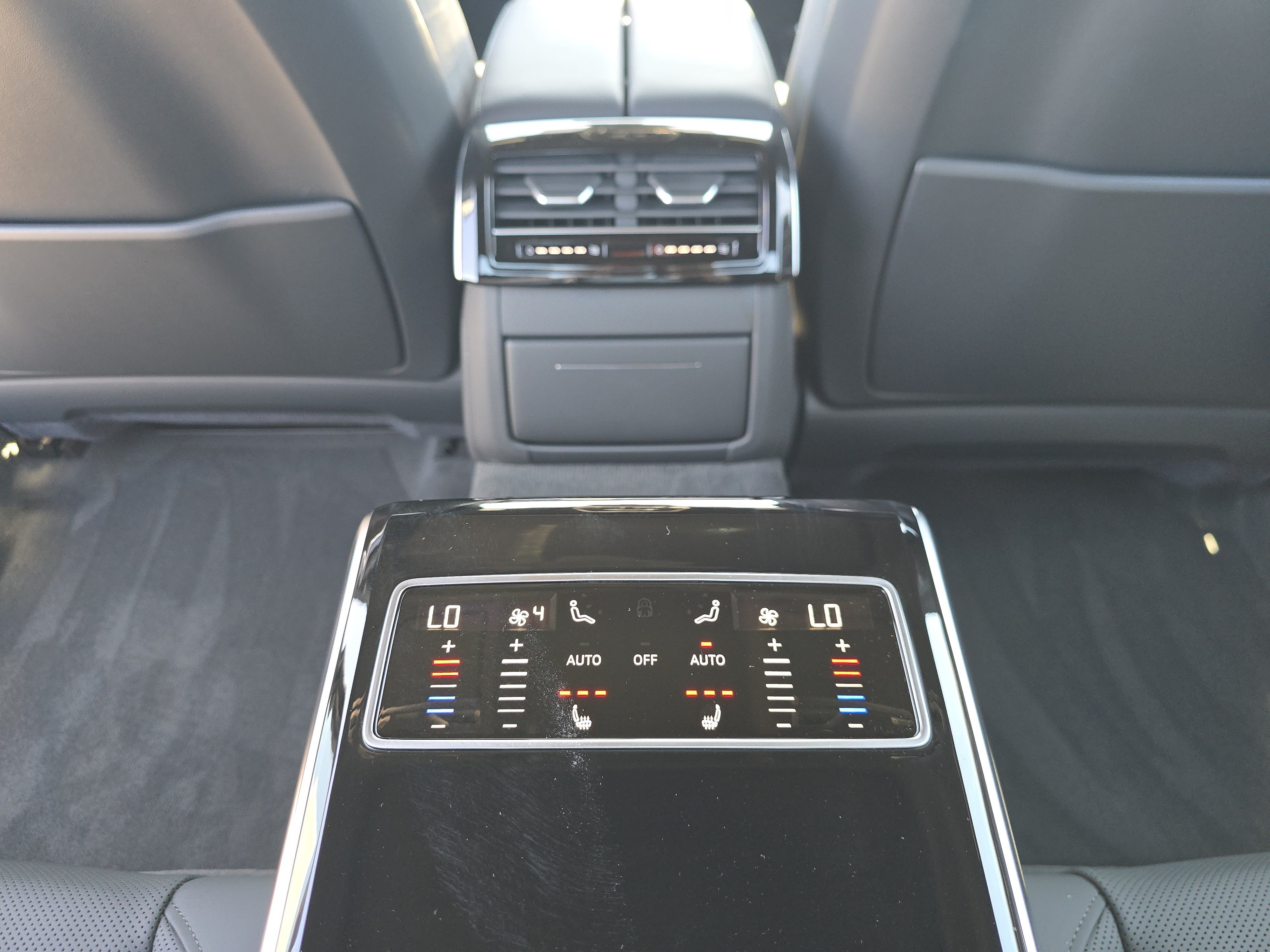 New 2026 Audi A8 L 3.0T AWD/4WD image 19