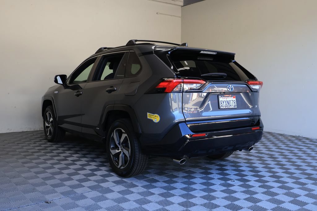 Used 2021 Toyota RAV4 SE w/ Weather & Moonroof Package AWD/4WD image 14
