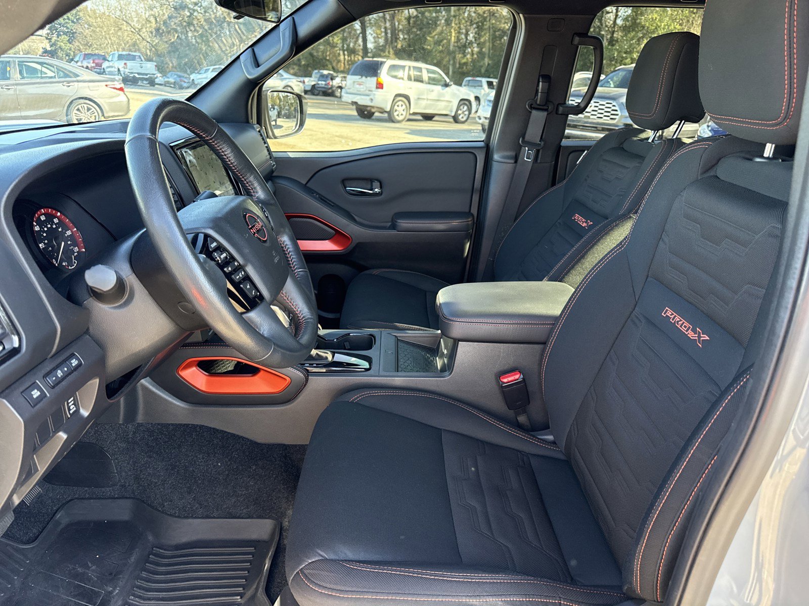 Used 2024 Nissan Frontier Pro-X w/ Pro Convenience Package image 11