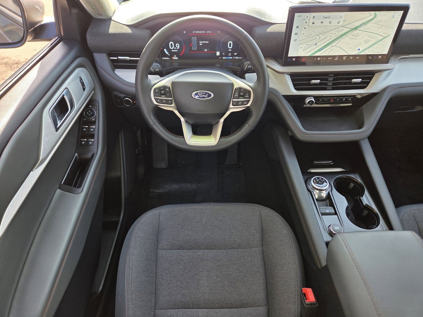 Certified 2025 Ford Explorer Active image 13