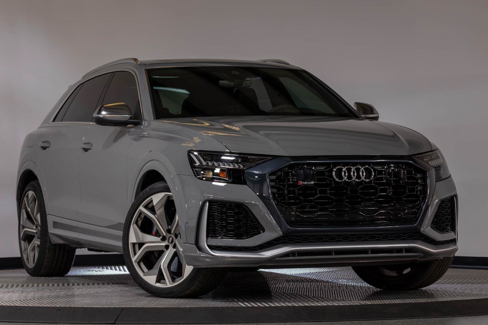 Used 2024 Audi RS Q8 w/ Executive Package AWD/4WD image 44