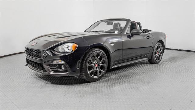 Used 2018 FIAT 124 Spider Abarth w/ Convenience Group RWD image 2