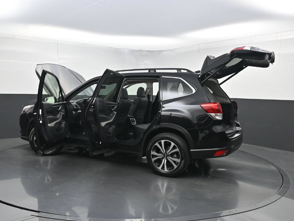 Used 2024 Subaru Forester Limited AWD/4WD image 38