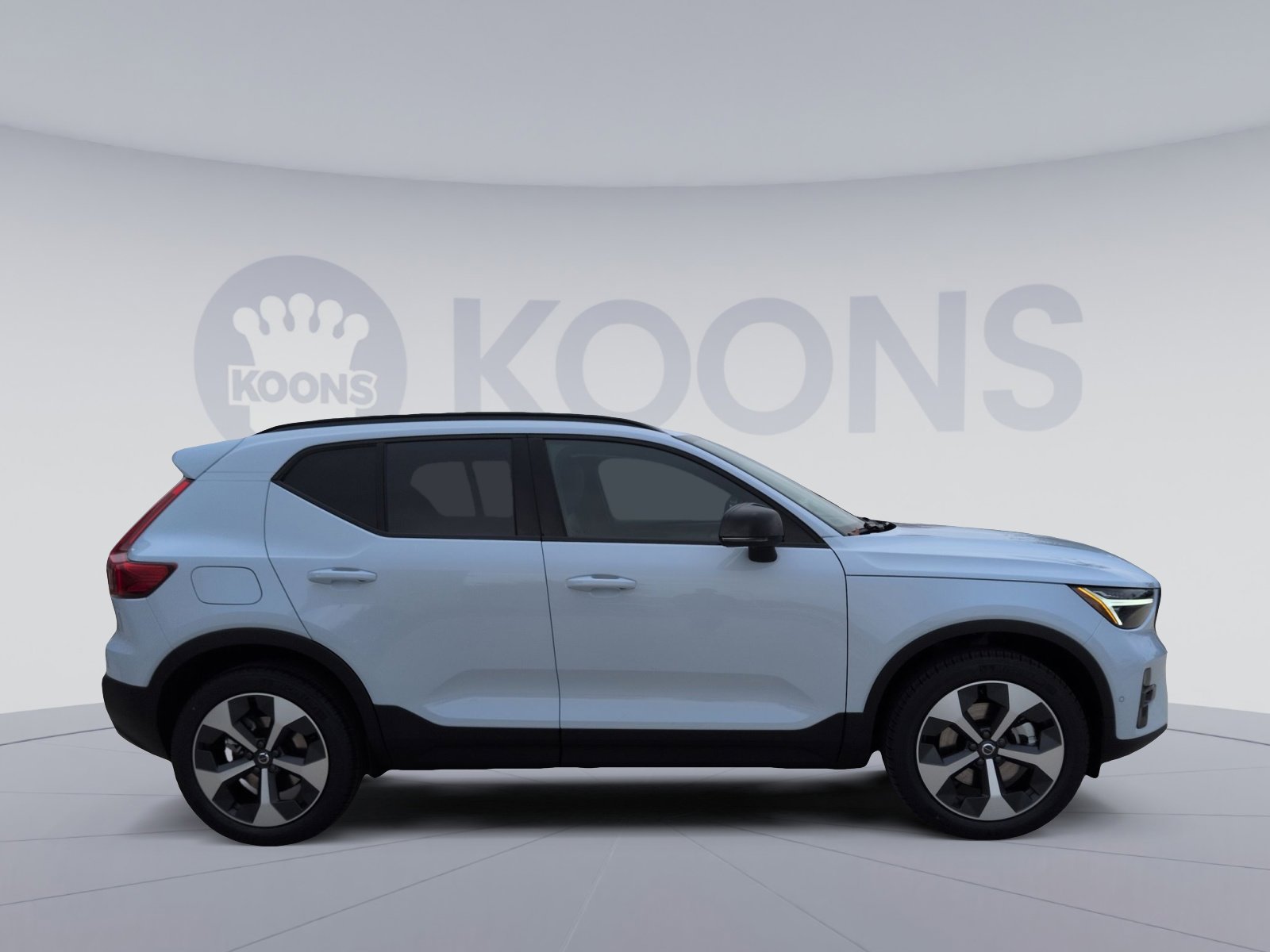 New 2026 Volvo XC40 B5 Plus w/ Protection Package Premier image 8
