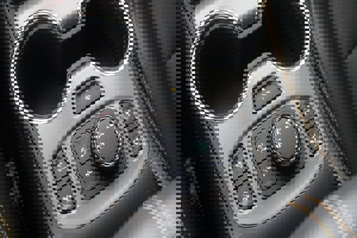 Used 2022 GMC Terrain AT4 w/ Infotainment Package II image 7