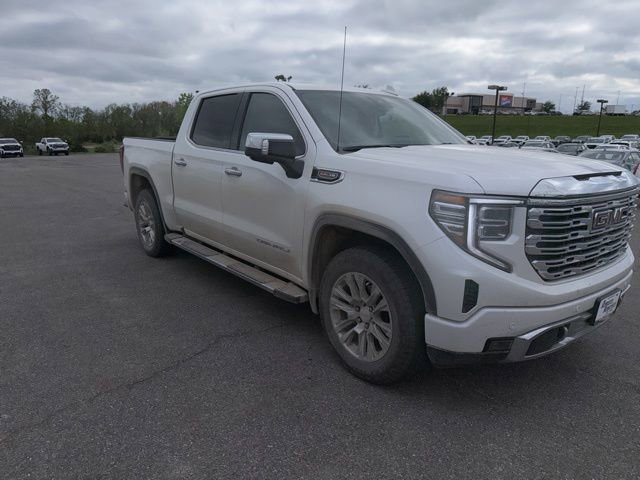 Used 2024 GMC Sierra 1500 Denali w/ Technology Package AWD/4WD image 7