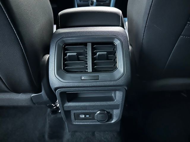 Certified 2022 Volkswagen Tiguan SE image 28