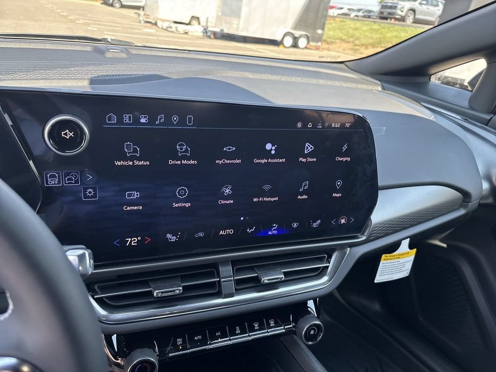 New 2026 Chevrolet Equinox EV LT w/ LPO, Tech Bronze Package FWD image 12