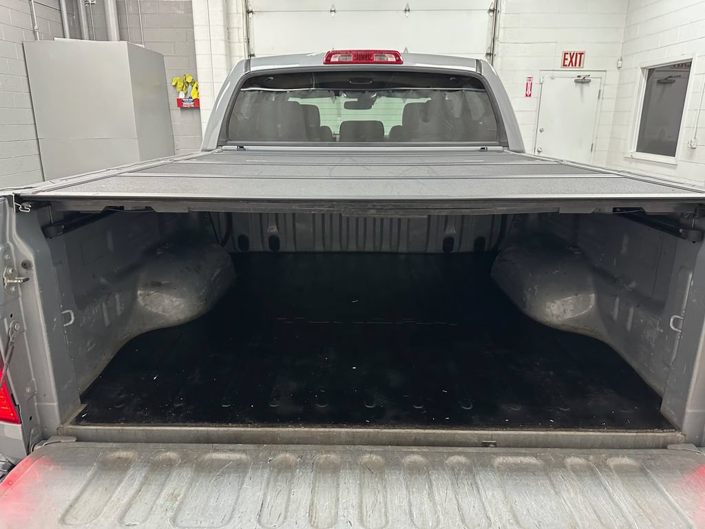 Used 2019 Toyota Tundra Limited w/ Limited Premium Package AWD/4WD image 12