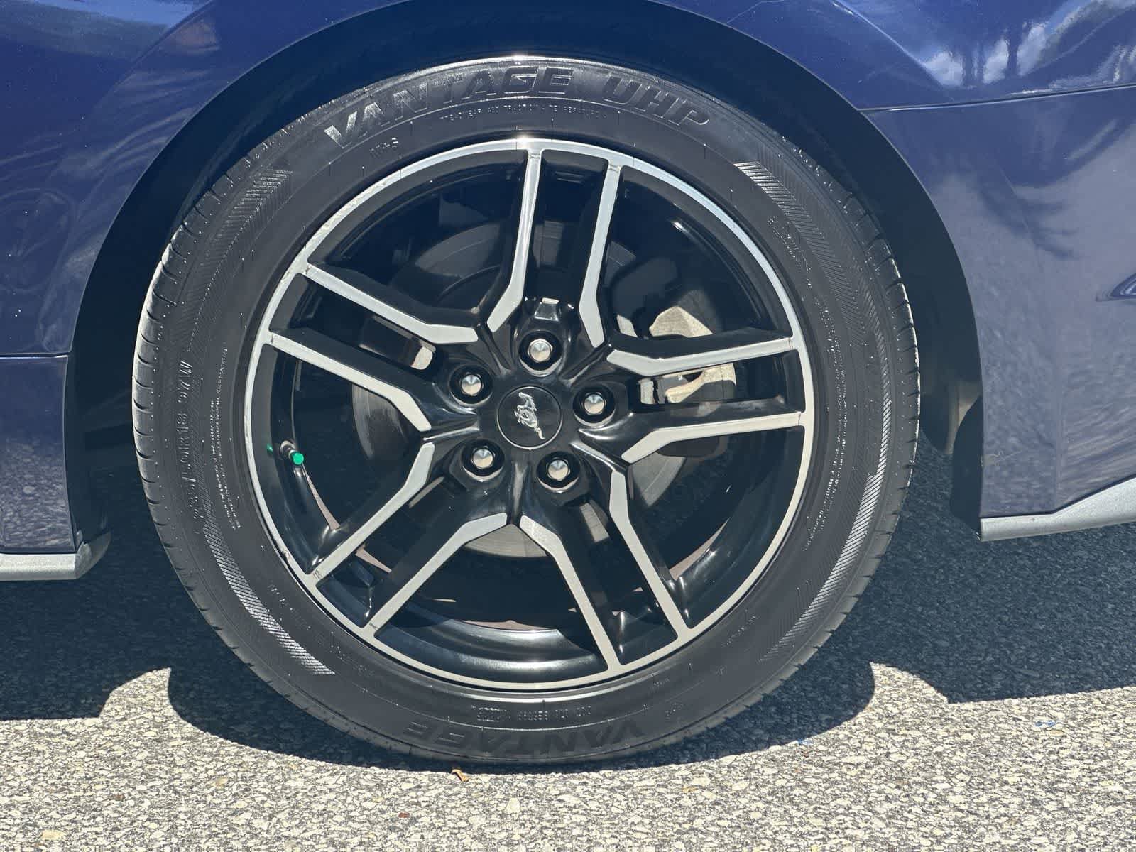 Used 2020 Ford Mustang Premium RWD image 10