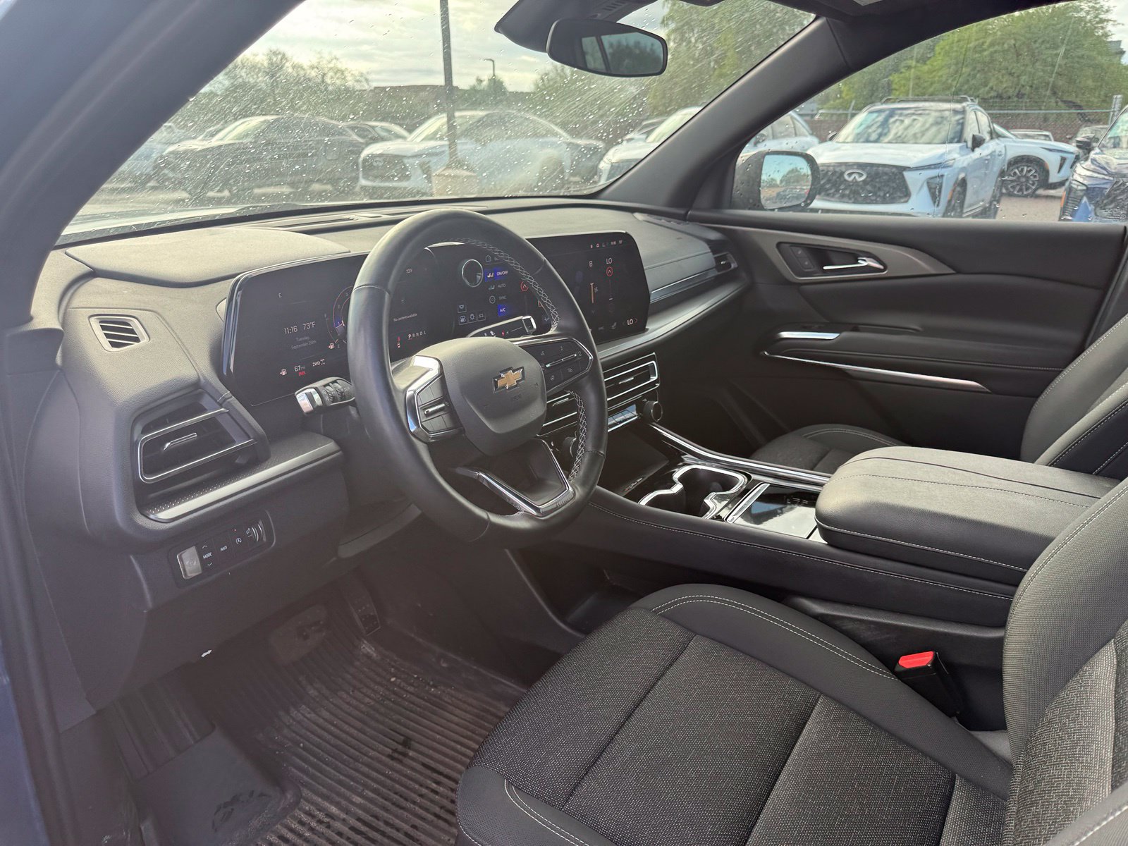 Used 2024 Chevrolet Traverse LT w/ Trailering Package AWD/4WD image 15