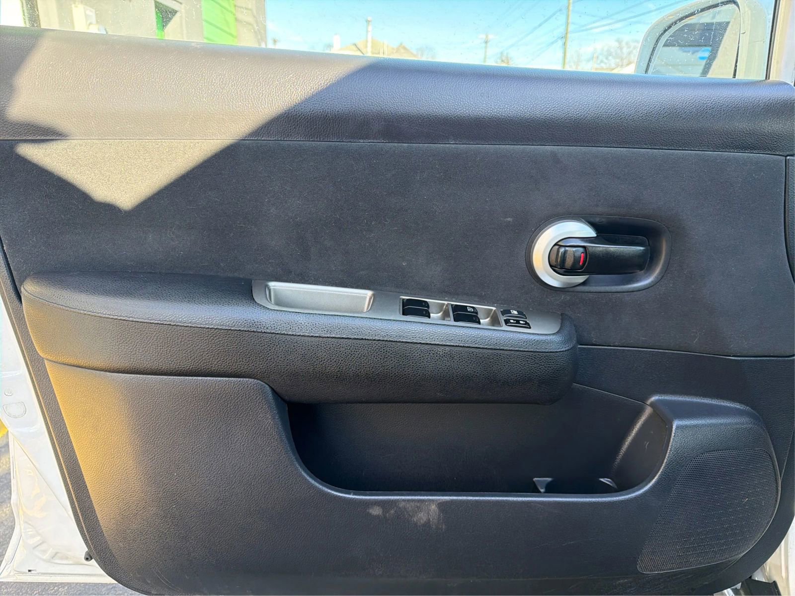 Used 2012 Nissan Versa 1.8 S image 20