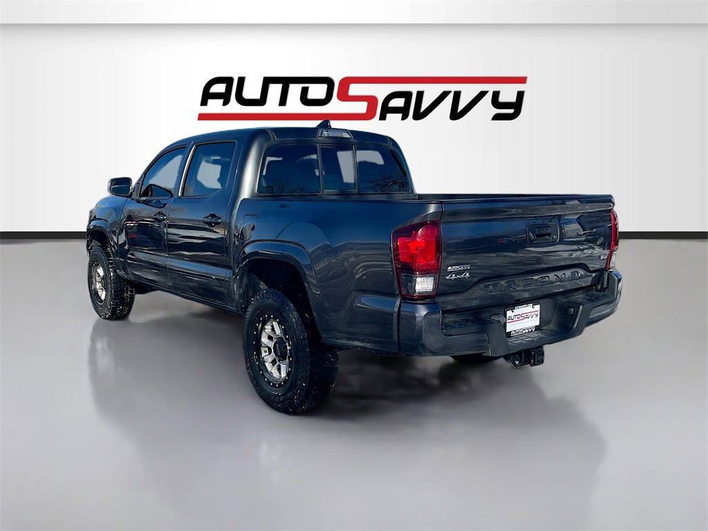 Used 2018 Toyota Tacoma SR image 5