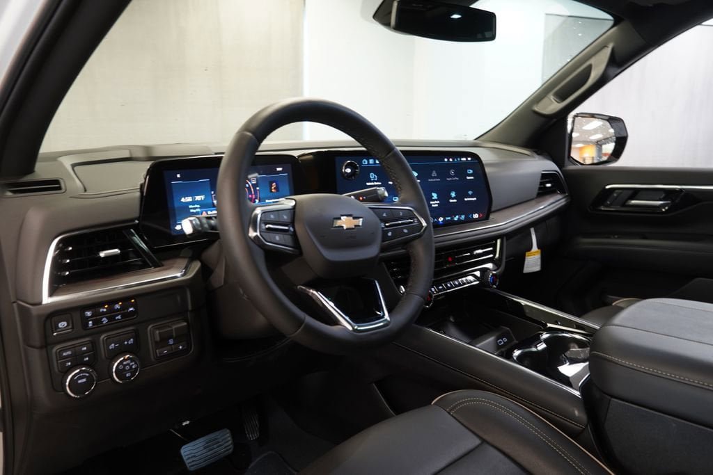 New 2025 Chevrolet Tahoe Premier w/ Sun And Tow Package AWD/4WD image 7