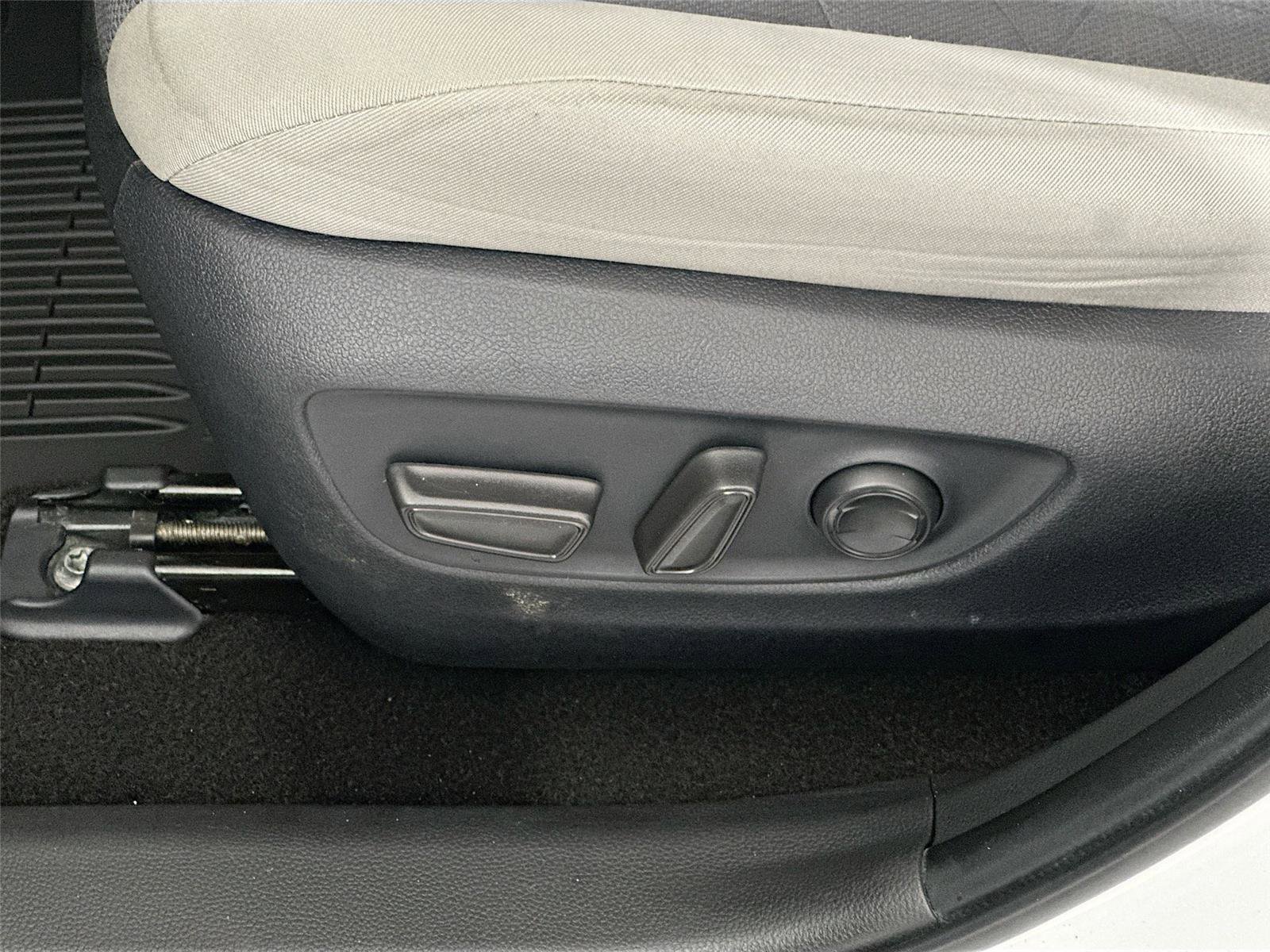 Certified 2025 Toyota RAV4 XLE AWD/4WD image 20
