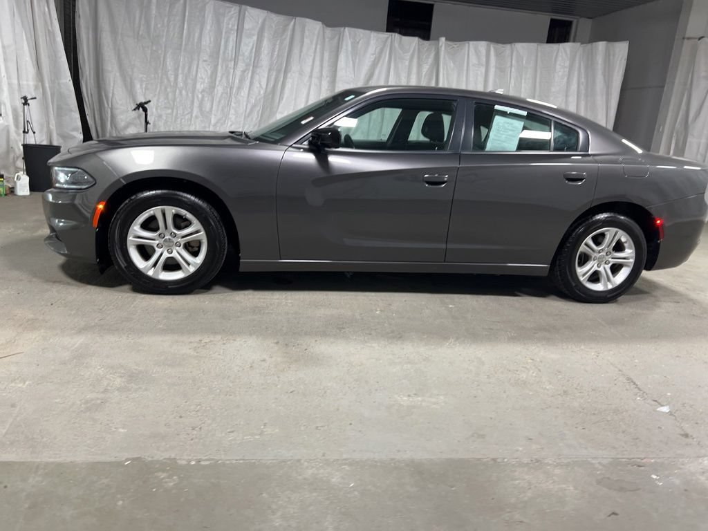 Used 2023 Dodge Charger SXT RWD image 4