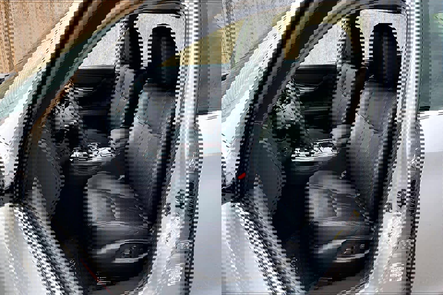 Used 2018 INFINITI Q70 L 3.7 image 8