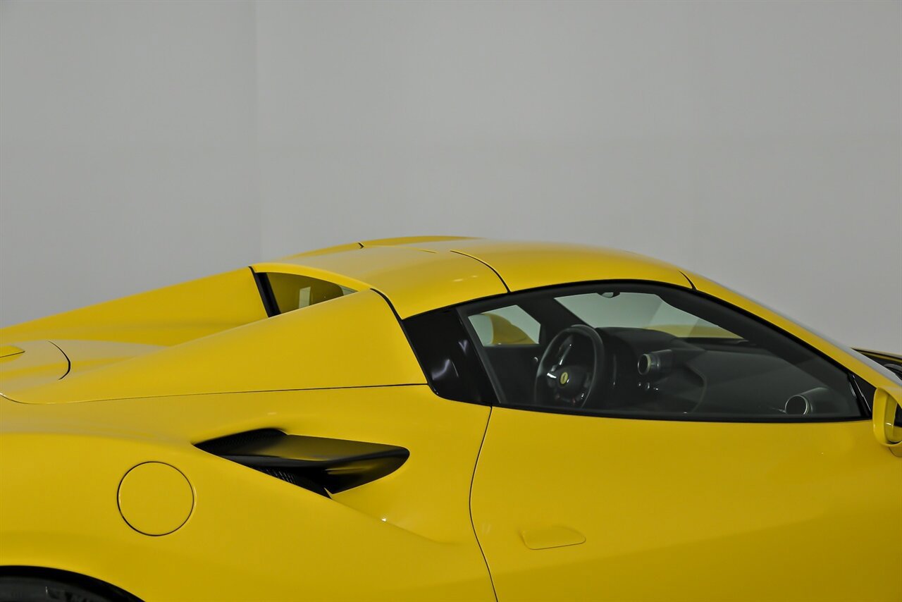 Used 2021 Ferrari F8 Tributo RWD image 16