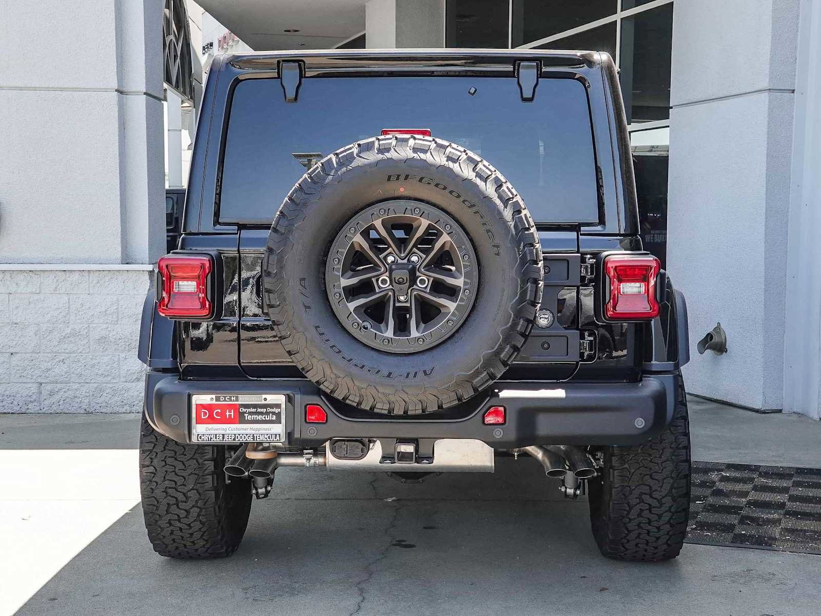 New 2025 Jeep Wrangler Unlimited Rubicon 392 image 5