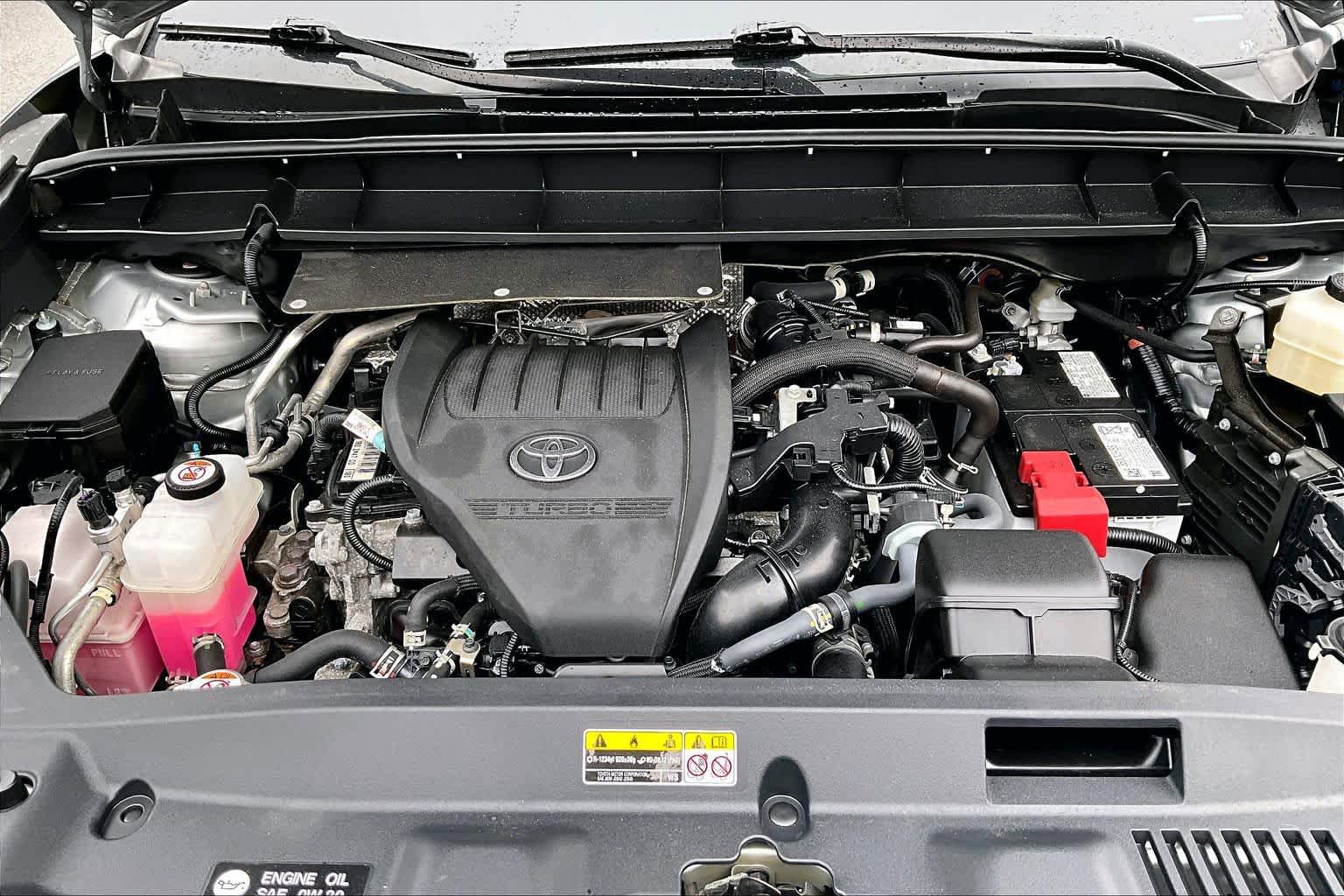 Certified 2024 Toyota Highlander LE AWD/4WD image 32