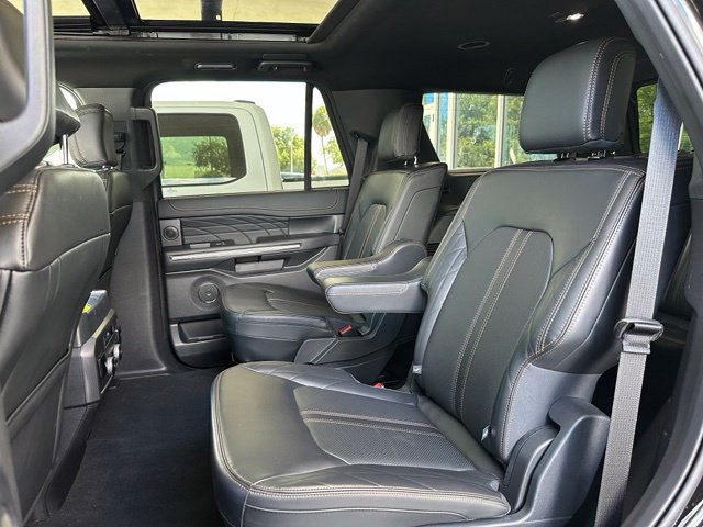 Certified 2024 Ford Expedition Platinum AWD/4WD image 16