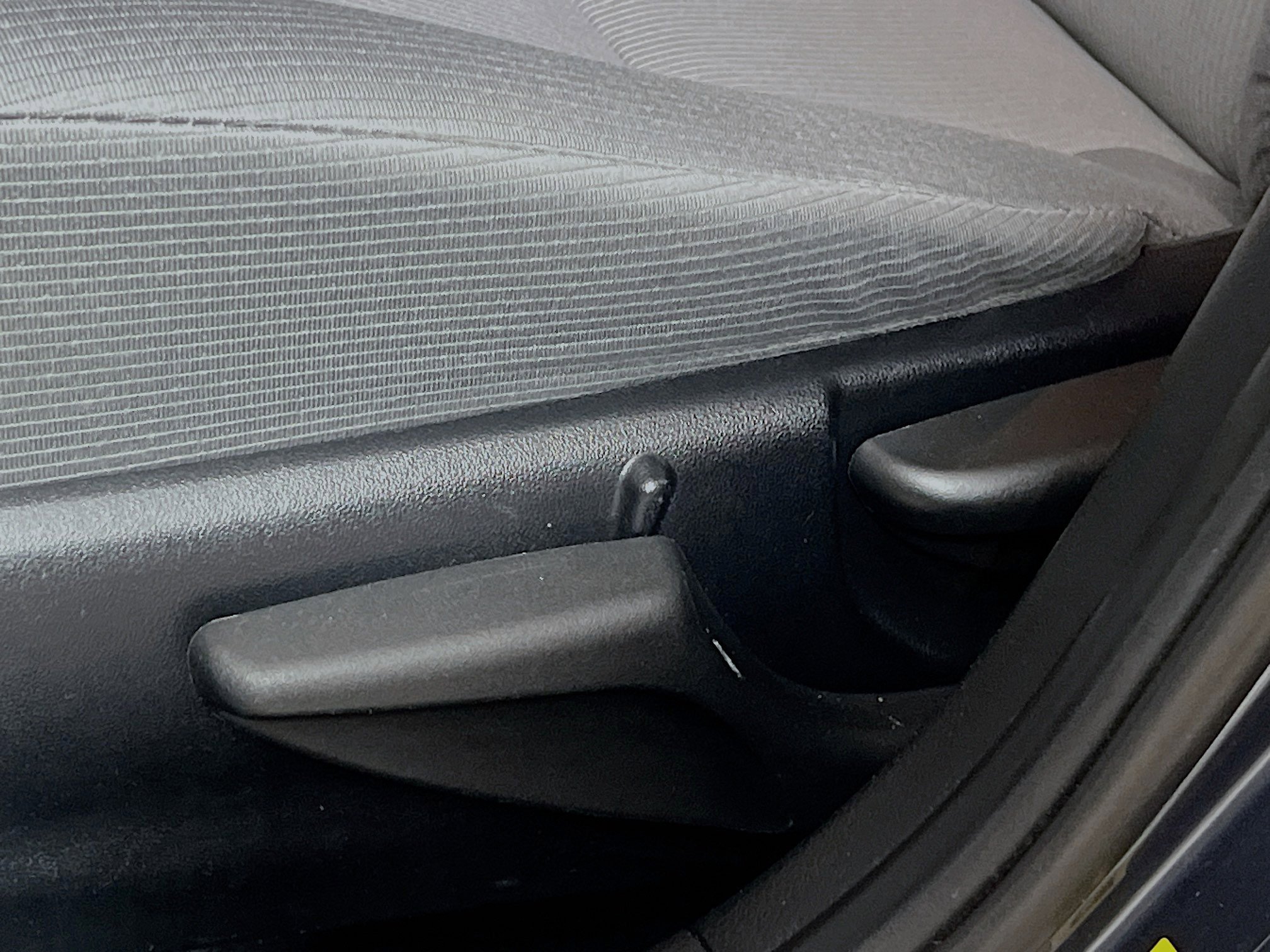 Used 2016 Toyota Corolla L image 16