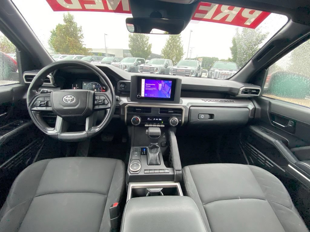 Used 2025 Toyota Tacoma SR5 RWD image 27