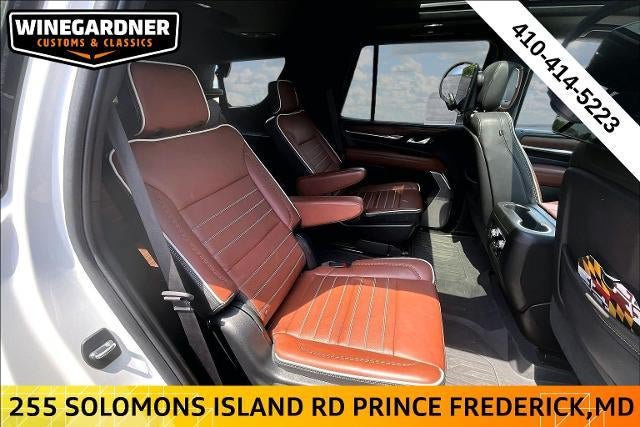 Used 2023 GMC Yukon Denali Ultimate w/ LPO, Floor Liner Package AWD/4WD image 25